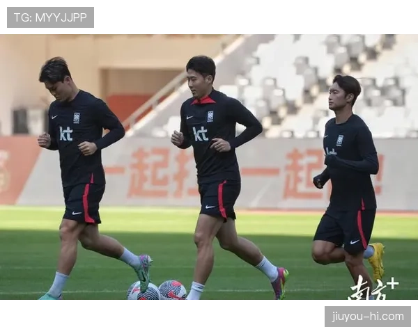 韩国男足备战世预赛,年轻球员成阵容轮换焦点 韩国男足备战世预赛,年轻球员成阵容轮换焦点